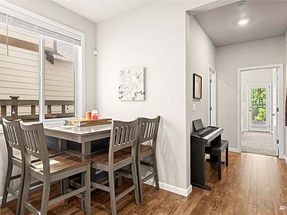 3rd image of 32889 Ash Ave SE