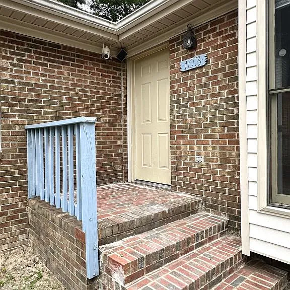 103 Homeplace Ct — Photo 2
