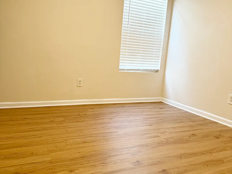 11714 Oak St — Photo 14