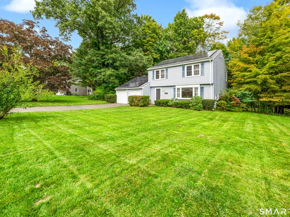 50 Foxwood Court, Cheshire, CT 06410