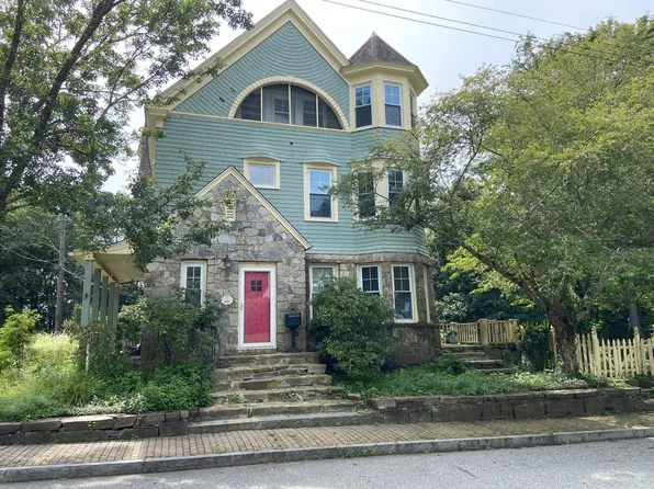 40 Maple Grove Ave, Norwich, CT