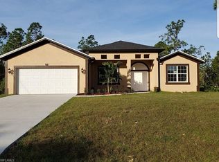 2812 35th St SW, Lehigh Acres, FL 33976
