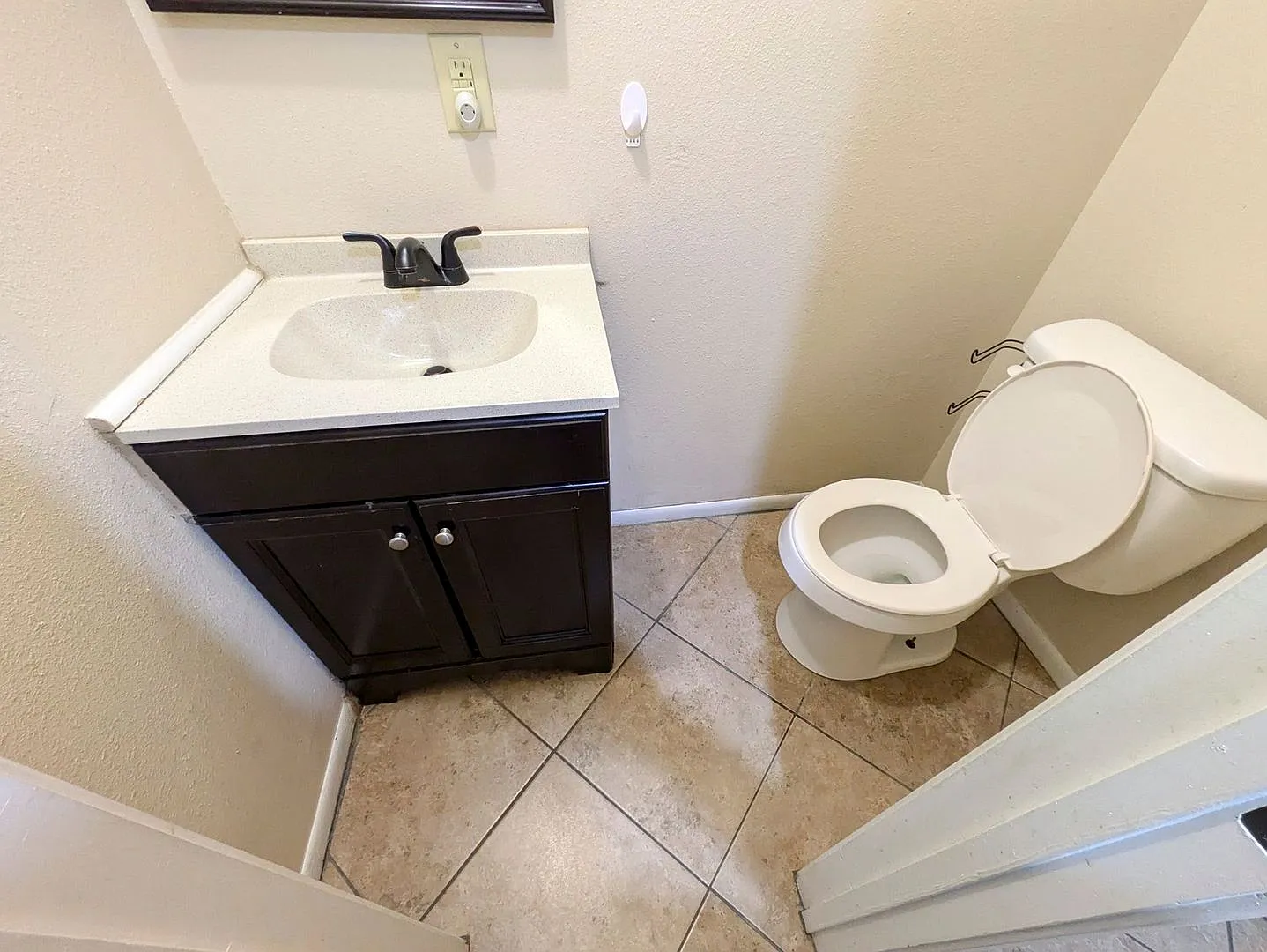 956 Sunmeadow Dr — Photo 4