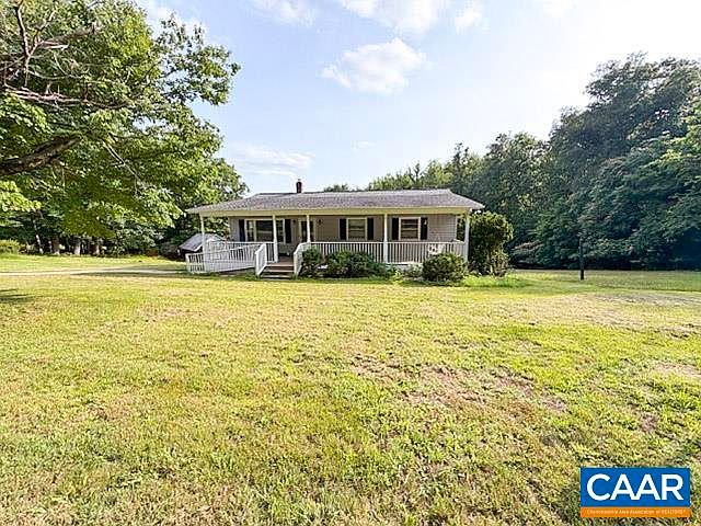 2nd image of 2915 Middle River Rd
