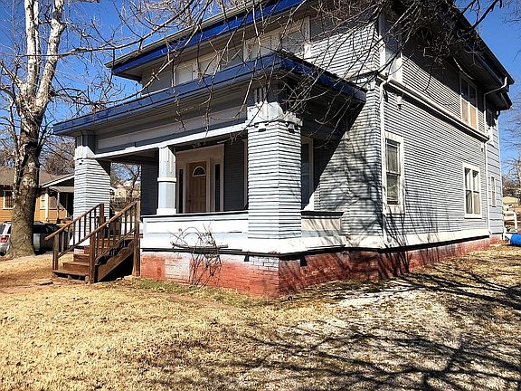2nd image of 1601 NE 8th St