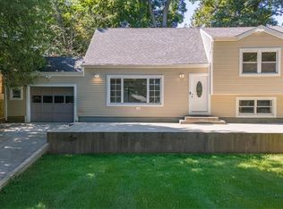 69 Somerset Dr, Yonkers, NY 10710
