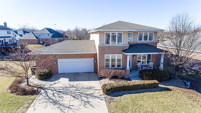 1st image of 501 Deerfield Ln