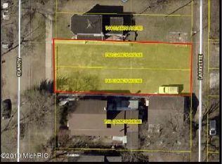 740 Clancy Ave NE, Grand Rapids, MI 49503