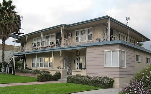 1st image of 3727 Huntington Dr