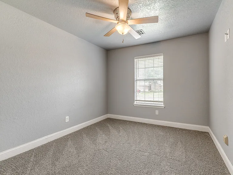 12309 SW 12th St — Photo 47