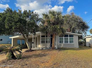 209 Woodland Ave, Daytona Beach, FL 32118