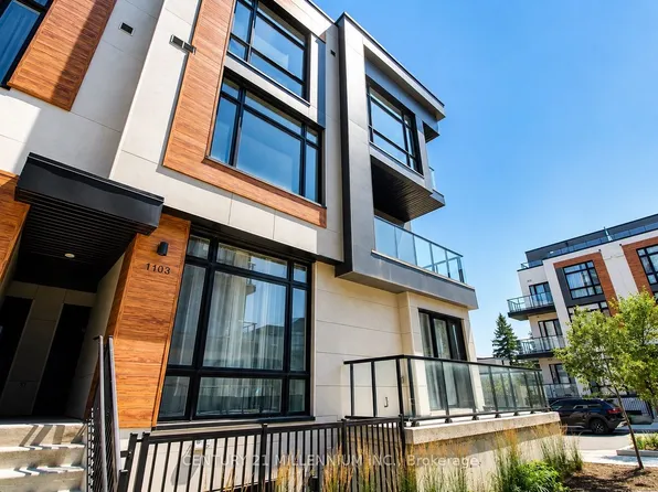 12 David Eyer Rd #1103, Richmond Hill, ON L4S 0N4