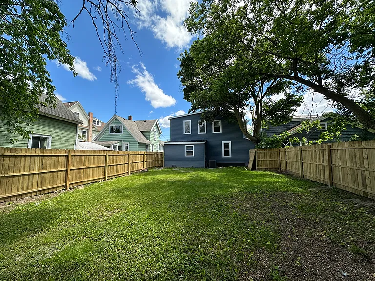 128 Caroline Ave #1 — Photo 58