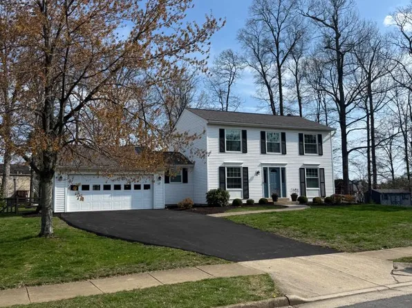 4515 Silas Hutchinson Dr, Chantilly, VA 20151