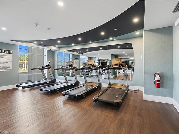 5th image of 450 Dundas St E #425
