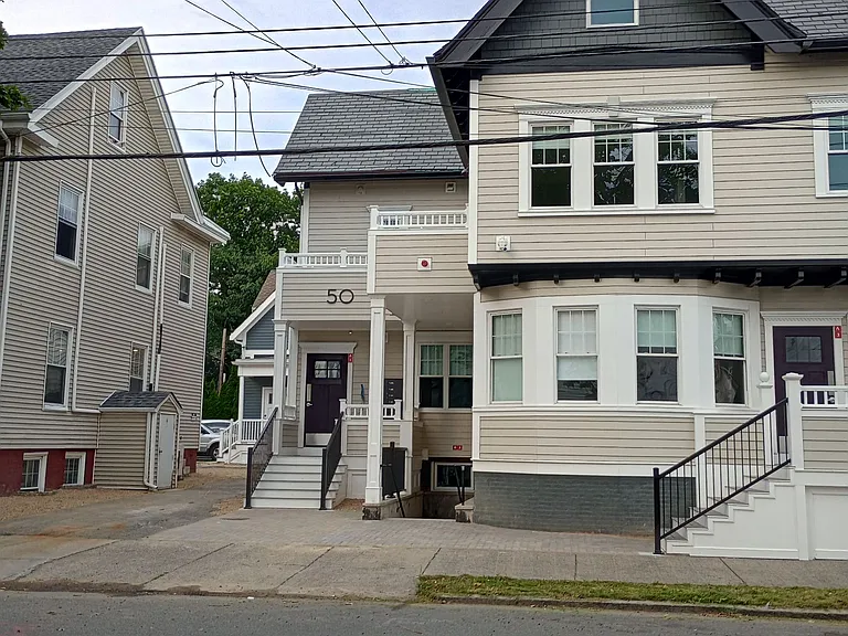 50 Newhall St #202 — Photo 2
