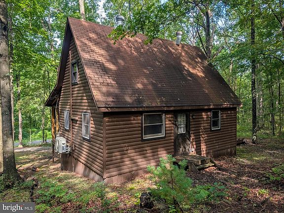 4th image of 1616 Pine Ridge Rd