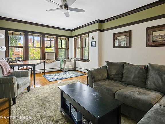 3rd image of 2611 W Winnemac Ave