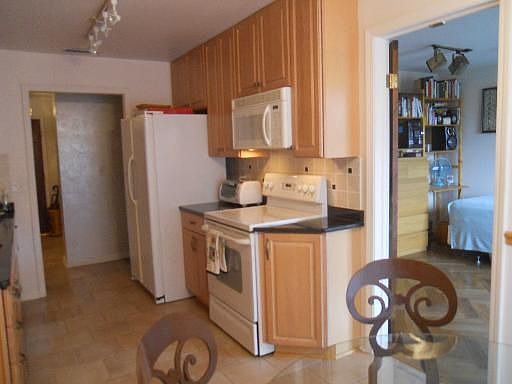 5th image of 4601 W Touhy Ave APT 501