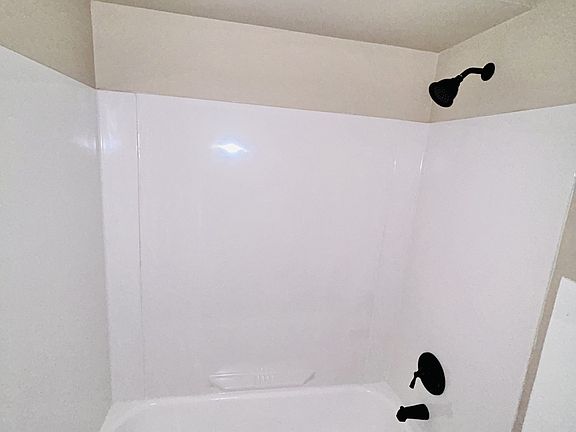 3rd image of 3921 Maine Ave #B-2