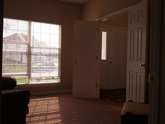 4th image of 3711 N 112th St