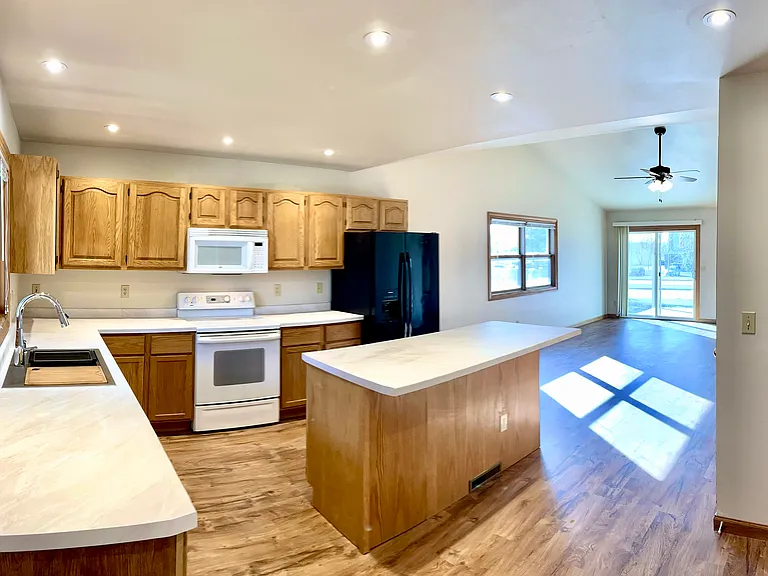 1514 Utah St — Photo 3
