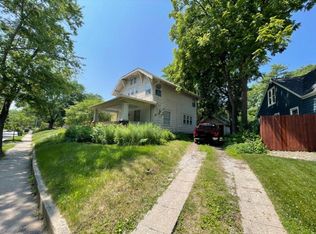 919 Ridgewood Ave, Ames, IA 50010