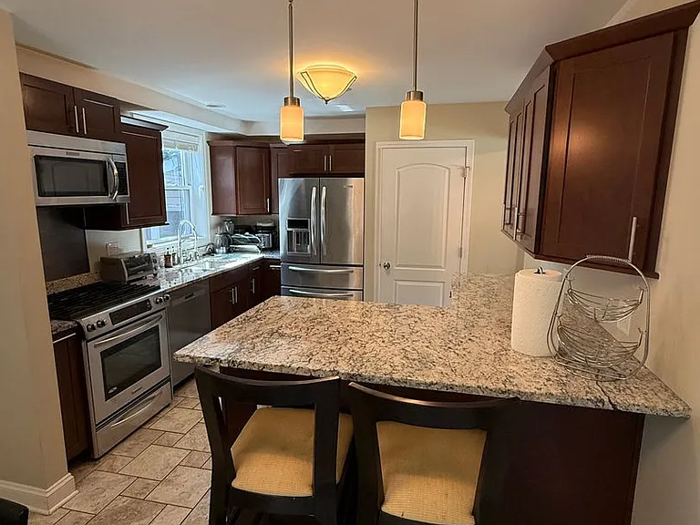 6704 N Central Park Ave — Photo 7