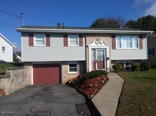 216 Maple Rd, Berwick, PA 18603