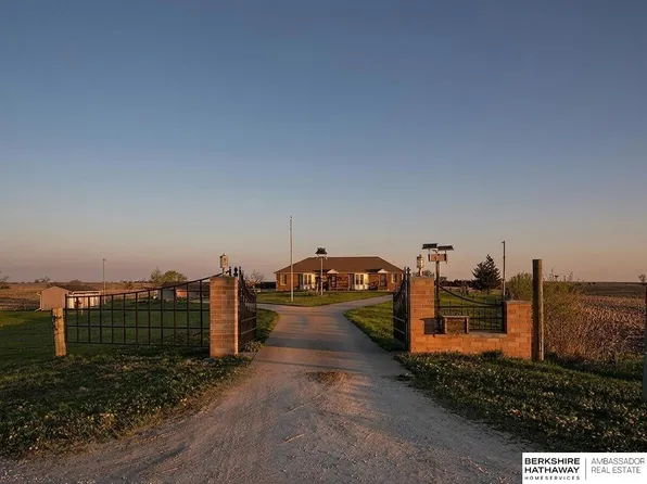 7560 W Stagecoach Rd, Crete, NE 68333