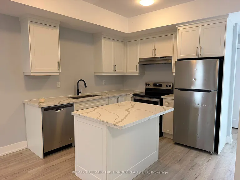 180 Prince St W #1 — Photo 3