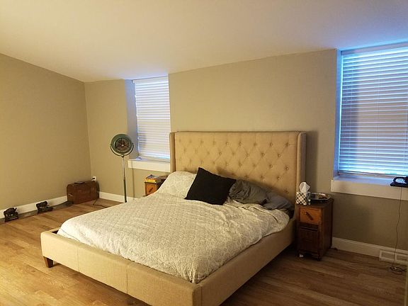 Master bed room pic1