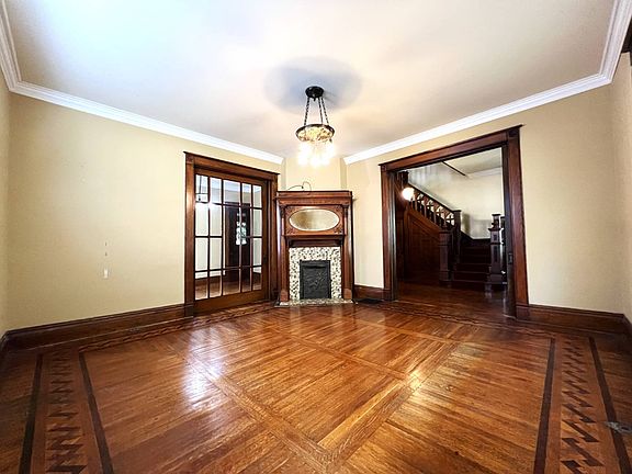 5th image of 407 S Elliott St