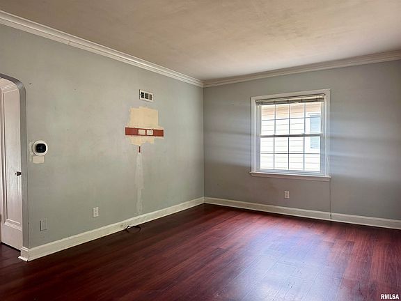 4th image of 439 W Hampton Ct