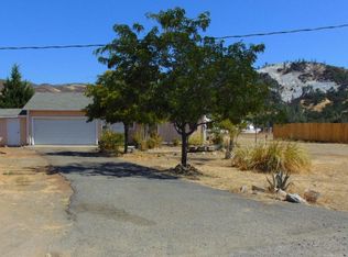 17610 Goldenrod Way, Clearlake Oaks, CA 95423