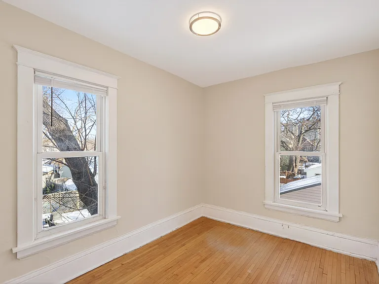 3129 Garfield Ave #2 — Photo 5