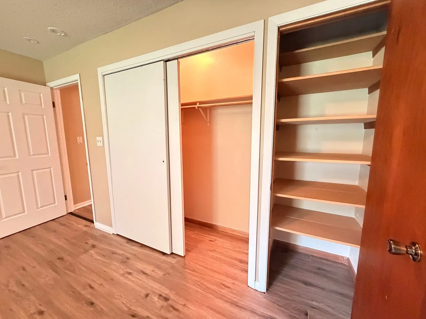 4 bedroom with updates! $1400 — Photo 2