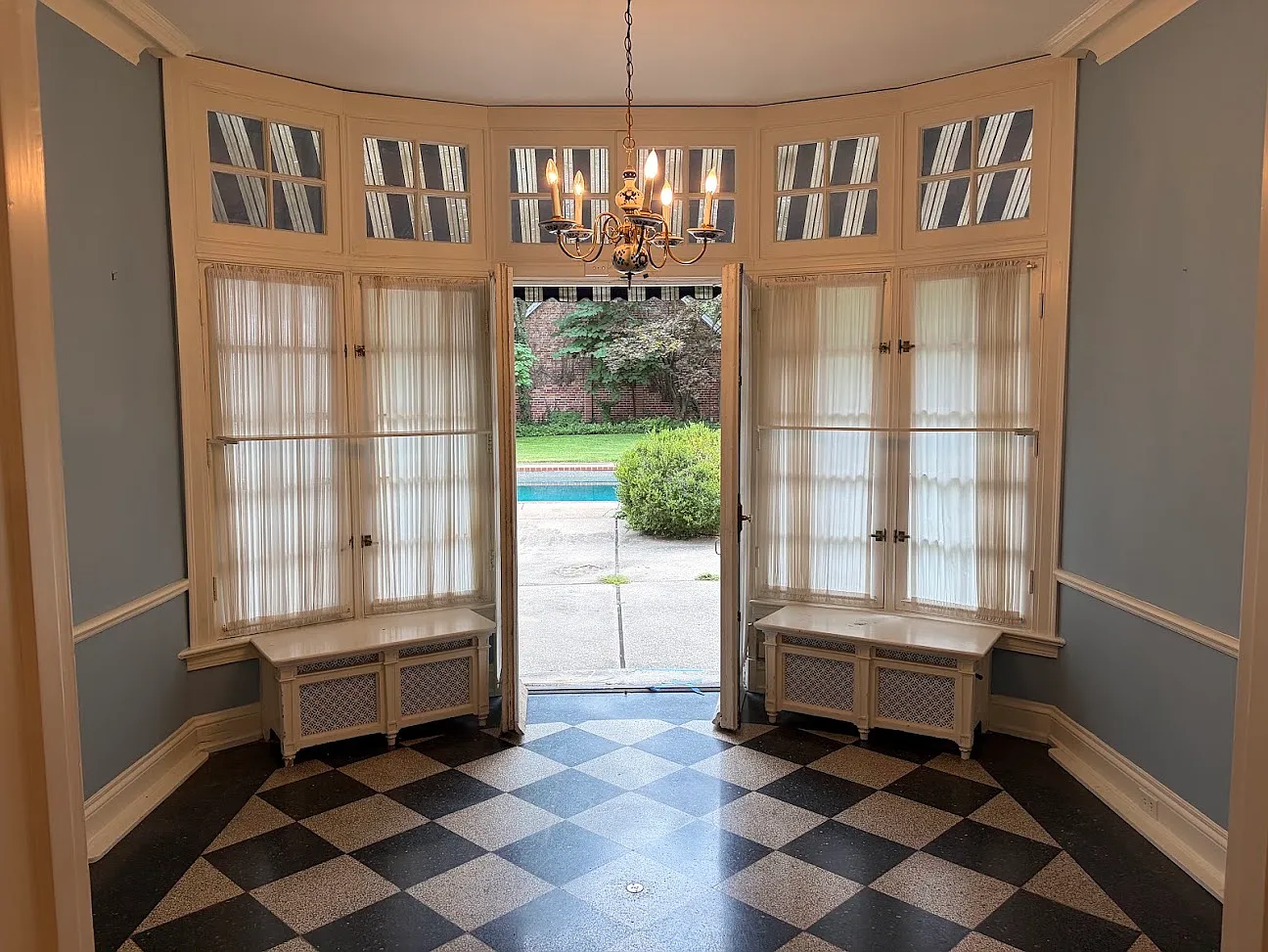 6 bed, 3.5 bath, 5119 sqft, $7,200 — Photo 4