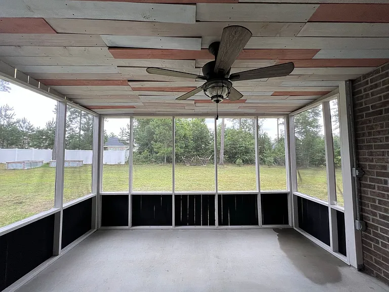 407 Tradewind Trl — Photo 24