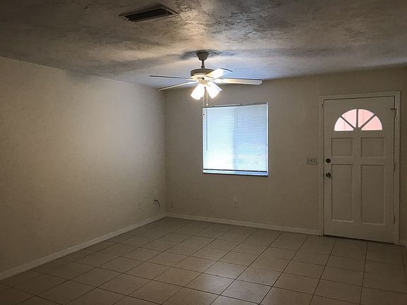 5th image of 2926 India Palm Dr