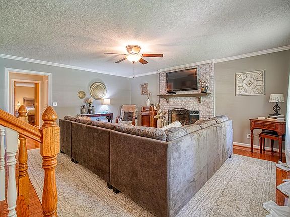 4th image of 113 Wild Cherry Ln