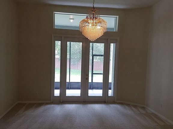 2nd image of 2490 Holly Berry Cir