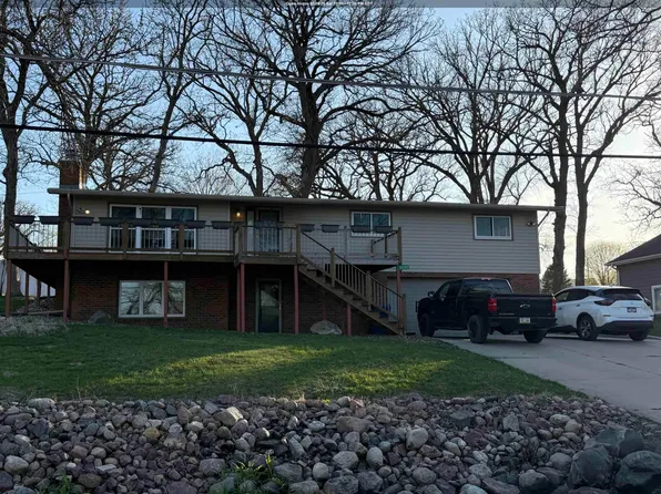 16397 255th Ave, Spirit Lake, IA 51360
