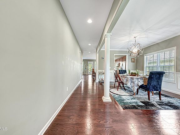 3rd image of 12607 Sailpointe Ln