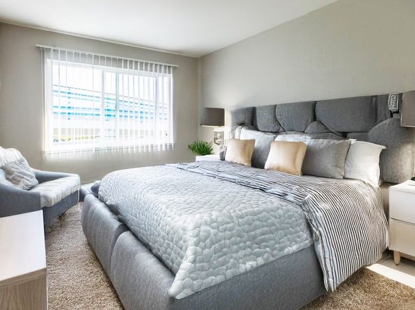 321 Oxford Way #22
