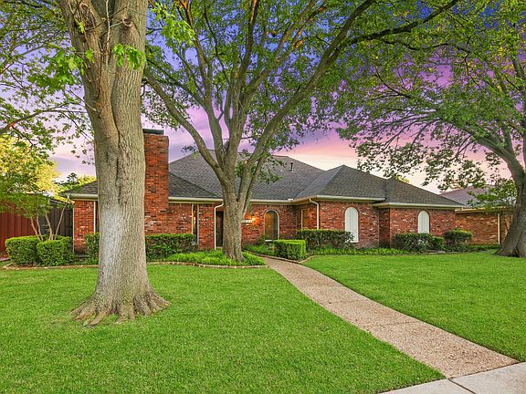5th image of 1204 N Park Dr