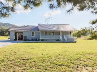 4058 Payne Cove Rd, Pelham, TN 37366