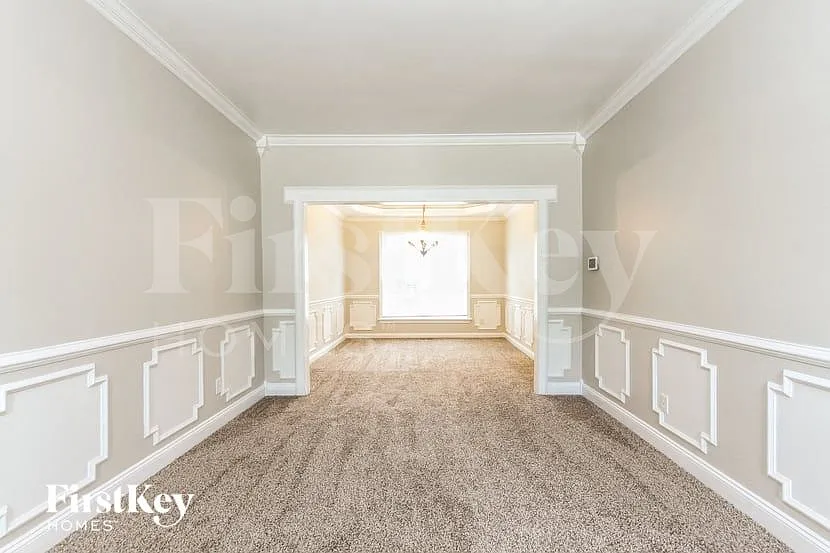 4 bed, 2.5 bath, 3688 sqft, $3,005 — Photo 3