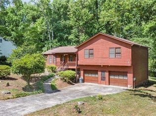 1307 Kensington Ln, Woodstock, GA 30188