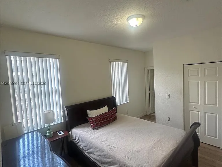 18571 SW 44th St — Photo 28